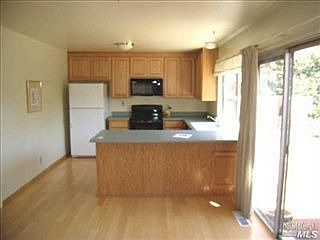 2nd image of 2975 Woodcrest Dr