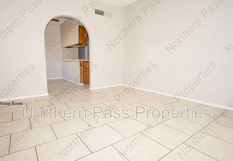 10109 Milan St — Photo 14