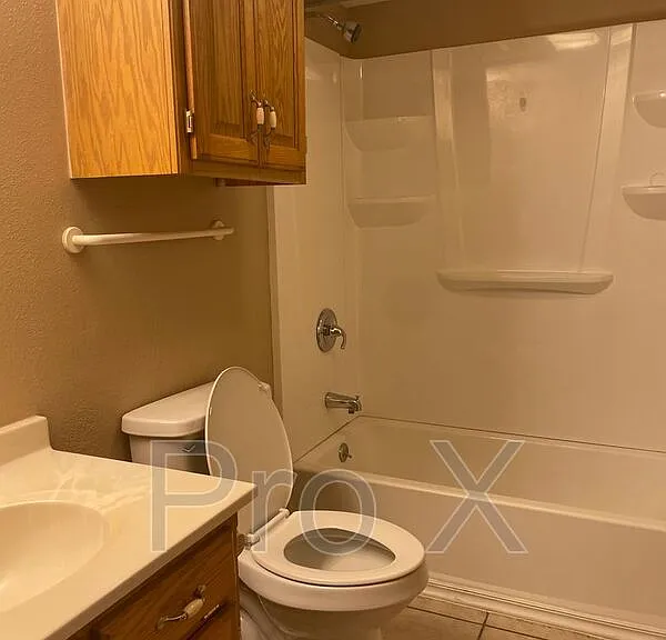 1001 S Saint Louis Ave #3 — Photo 6