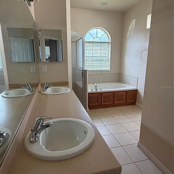 4916 Cape Hatteras Dr — Photo 12