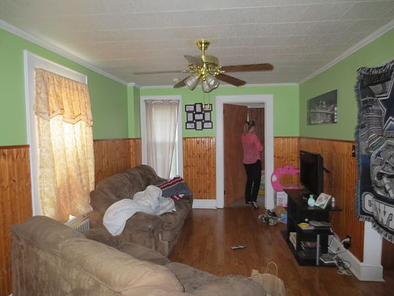 living room 2nd floor apt
