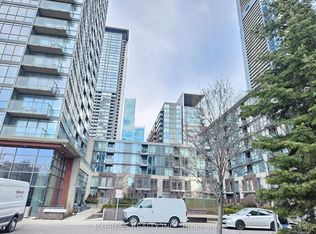 15 Fort York Blvd #705, Toronto, ON M5V 3Y4