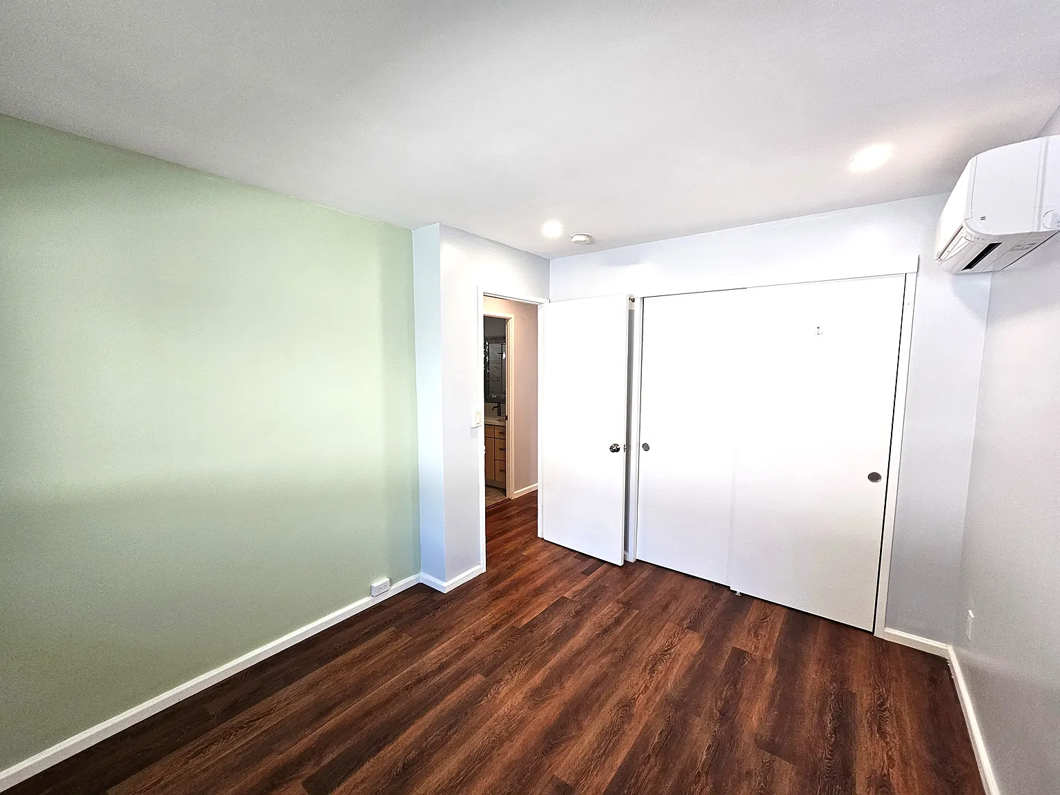 2 bed, 704 sqft, $2,650 — Photo 3