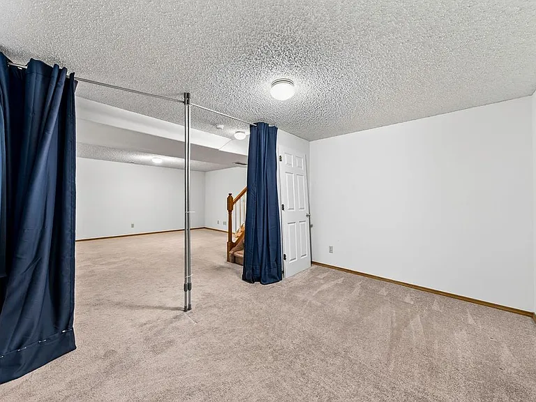5660 Many Springs Dr — Photo 34