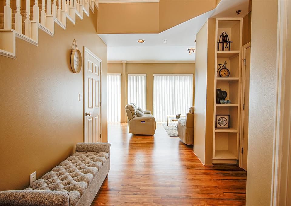 1st image of 2520 Robinhood St APT 1211