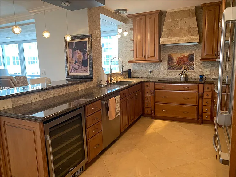 3600 Galt Ocean Dr #9C — Photo 11