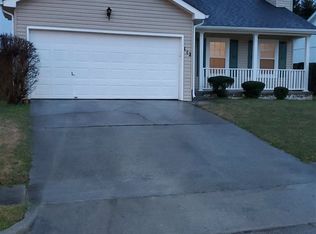 112 Forest Glen Dr, Madison, AL 35757