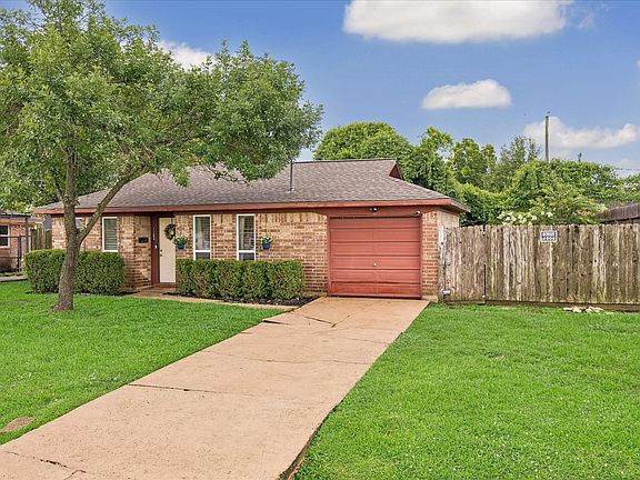 2nd image of 1122 Sunny Dr