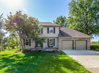 23365 W 57th St, Shawnee, KS 66226