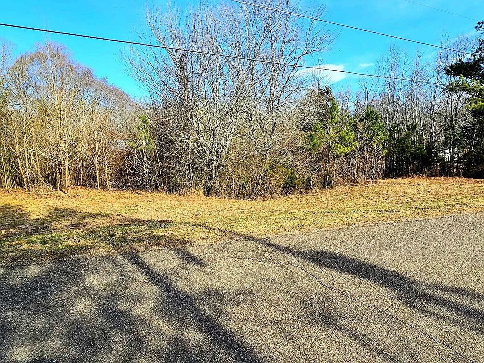 2nd image of 470 Olivet Dr