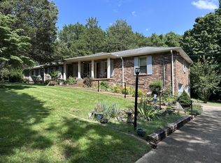 1016 Lakeview Dr, Hermitage, TN 37076