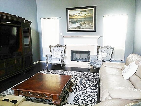 4th image of 1902 Shady Oaks Ct