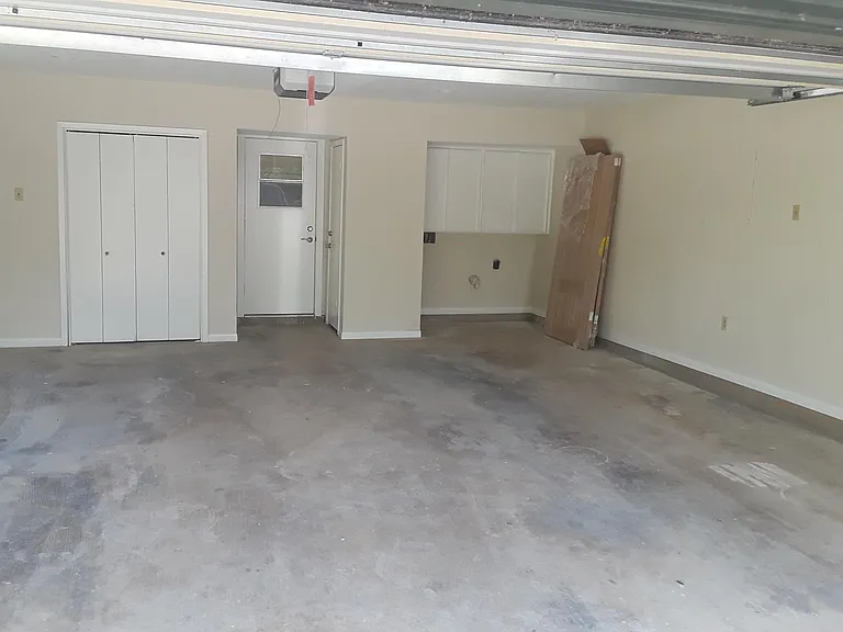 724 Whispering Oaks Dr — Photo 39