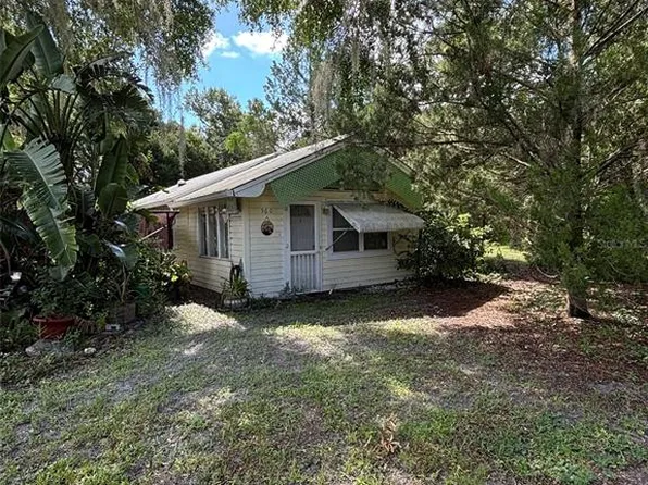 560 Owens Ln, Umatilla, FL 32784