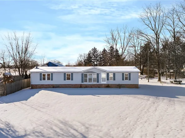 4243 Sunnyside Ave, Louisville, OH 44641