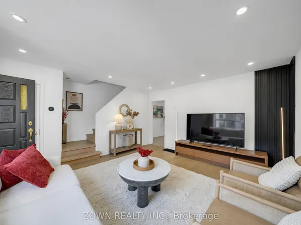 8312 Kipling Ave, Vaughan, ON L4L 2A8