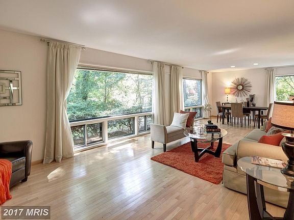2nd image of 8600 Battailles Ct