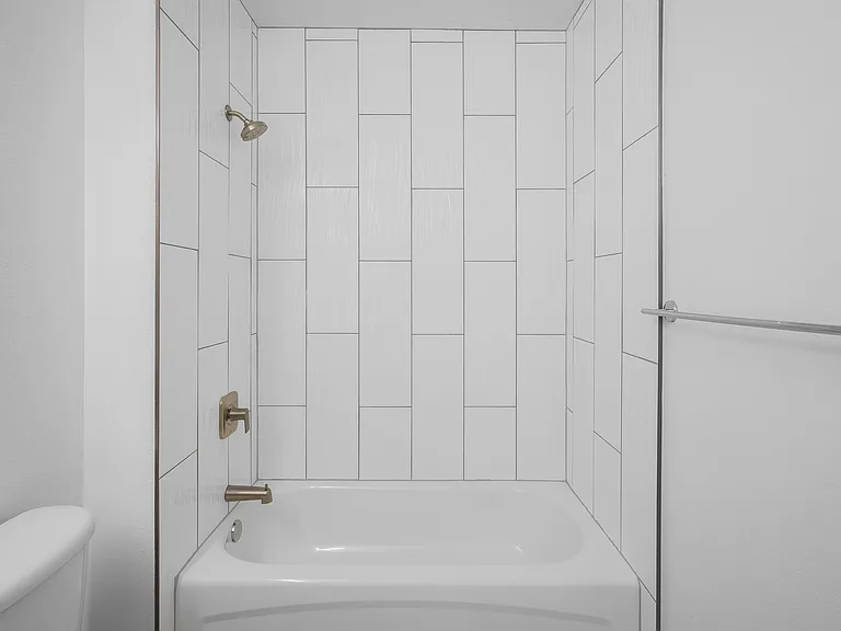 2717 Western Ave #530 — Photo 18