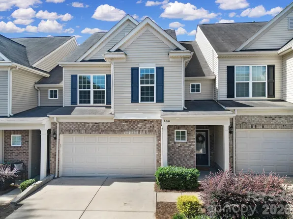6640 Portland Rose Ln, Charlotte, NC 28210