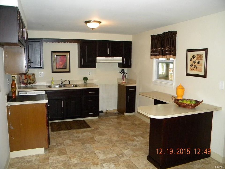 402 Wells Ave W, North Syracuse, NY 13212 Zillow