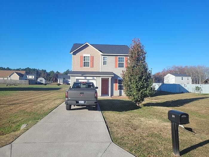 1st image of 304 Hazel Dr