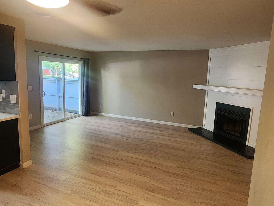 1st image of 6415 Creekbed Ln
