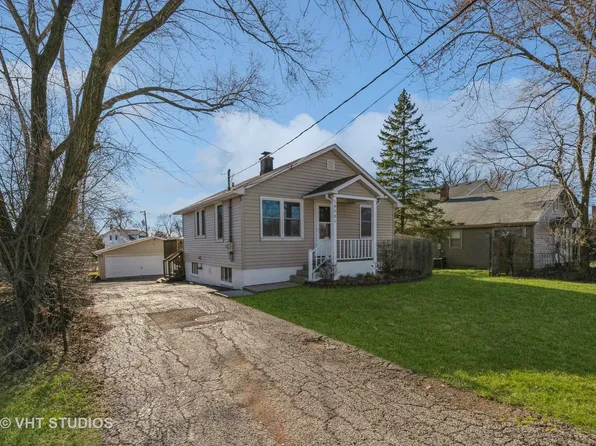 18531 W Old Gages Lake Rd, Grayslake, IL 60030