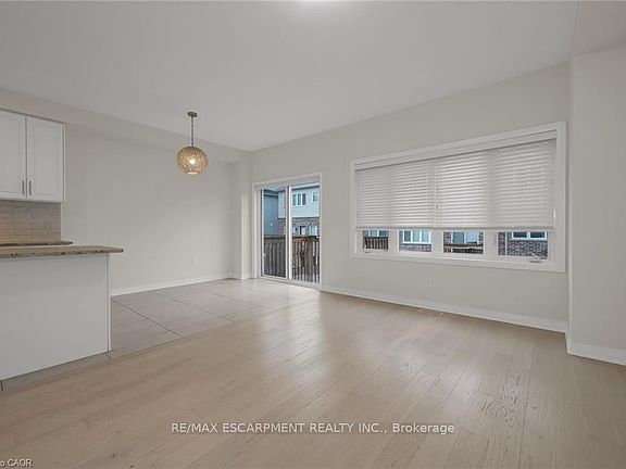 2nd image of 4086 Canby St