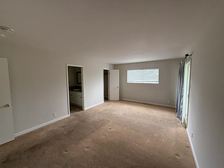 2027 Nina Ct — Photo 29