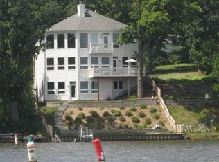 39173 N Jackson Dr, Spring Grove, IL 60081