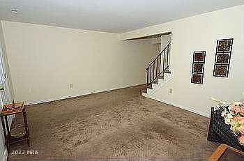 4th image of 246 Candlelight Ln