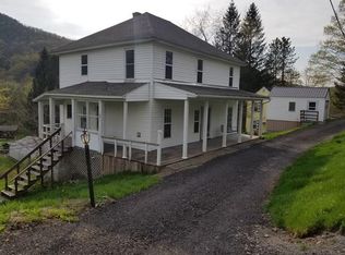 92 School St, Austin, PA 16720