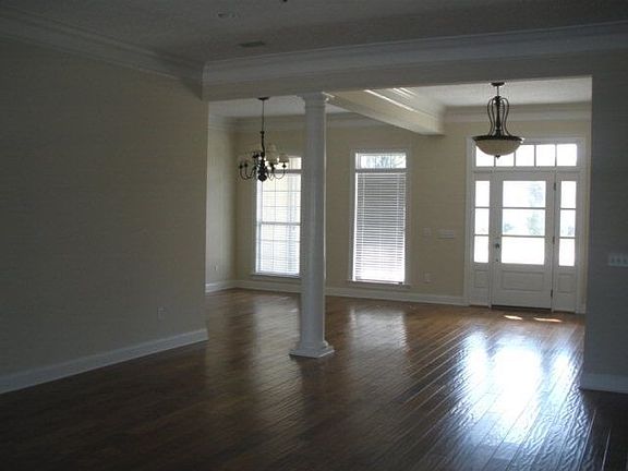 3rd image of 346 Cinder Hill Dr
