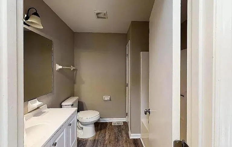 421 Constitution Dr — Photo 12