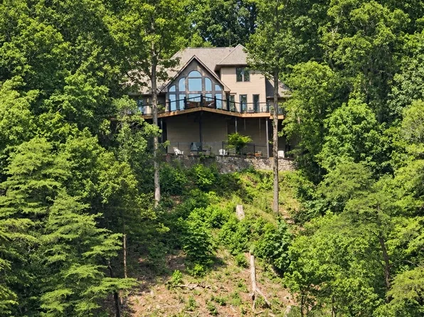 1031 Riverview Ln, Ashland City, TN 37015