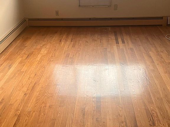 3rd image of 3019 Ely Ave APT 1