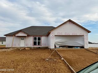 136 Garden Gate Dr, Three Way, TN 38343