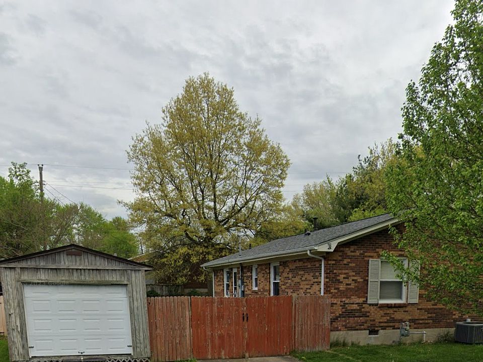 2nd image of 31 Sherwood Ct