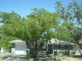 932 W 22nd St, Ada, OK 74820