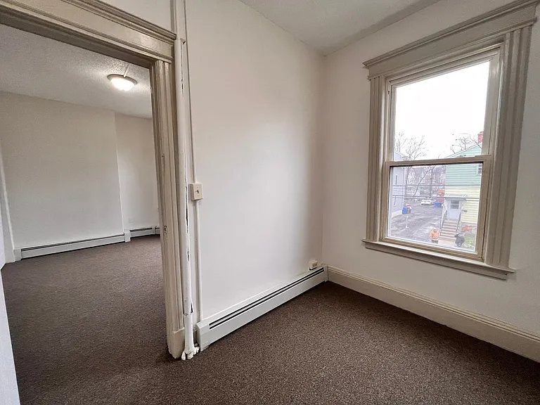 35-37 Bond St — Photo 6