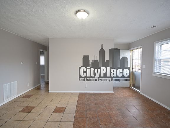 5th image of 2444 W Arlington Ct