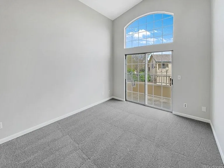8651 E Dry Creek Rd #627 — Photo 4