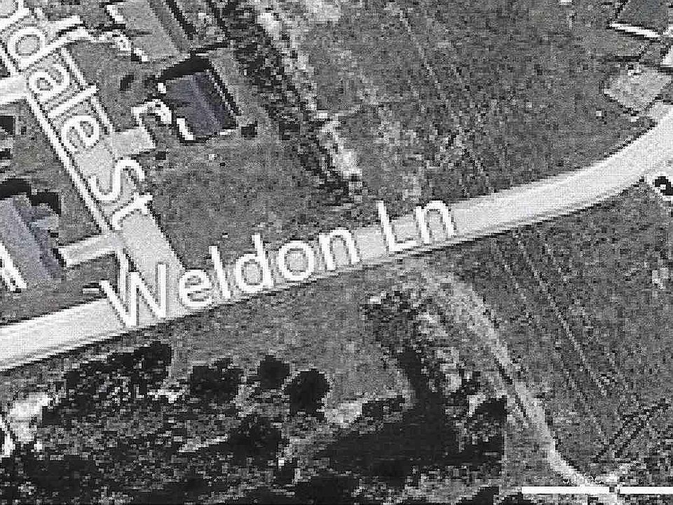 2nd image of 1301 Weldon Ln