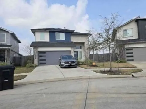 12704 Oxford Gate Dr, Houston, TX 77047