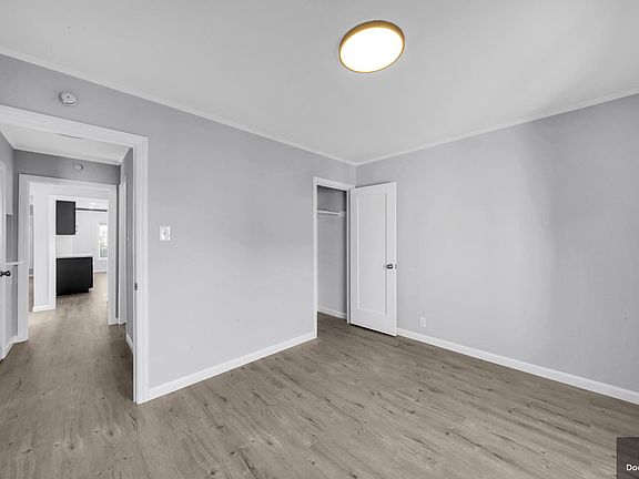 3rd image of 613 32nd Ave