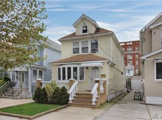 9210 214th Pl, Jamaica, NY 11428