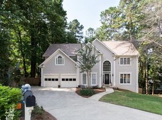 5703 Fallsbrook Ln NW, Acworth, GA 30101