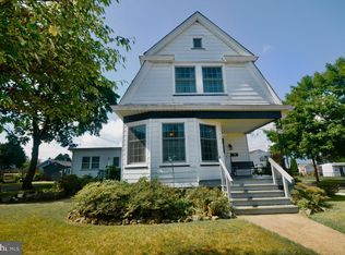 204 E 2nd St, Florence, NJ 08518