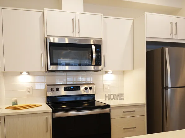 100 Nolan Hill Rise NW, Calgary, AB T3R 0Y8