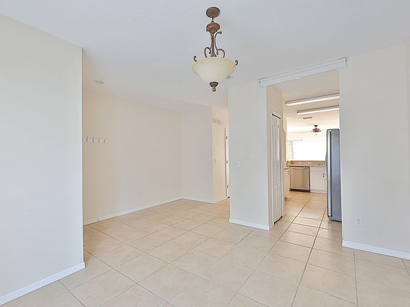 3rd image of 15843 Fishhawk View Dr